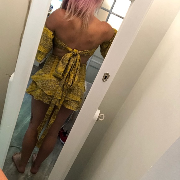 TM Debbie dabble yellow two piece set size 2 - Picture 9 of 9